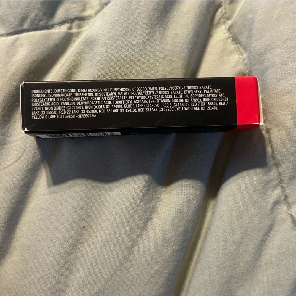 M·A·C Powder Kiss Lipcolor